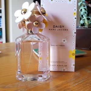 Daisy Marc Jacob's Eau so Fresh
